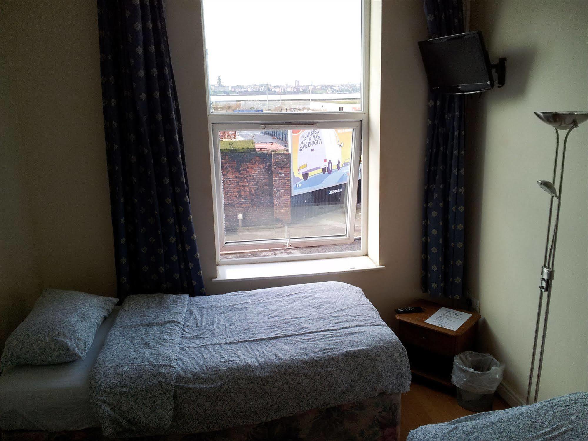 Ten Streets Bed & Breakfast Liverpool Dış mekan fotoğraf