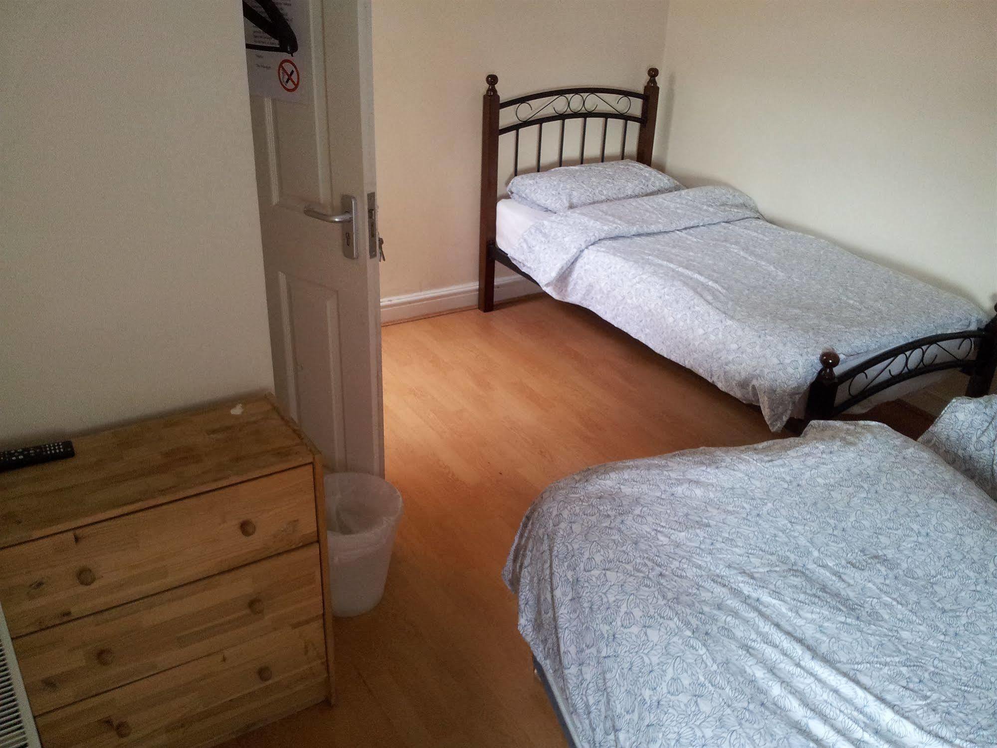 Ten Streets Bed & Breakfast Liverpool Dış mekan fotoğraf